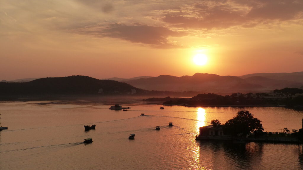 Traumhafter Sonnenuntergang Udaipur