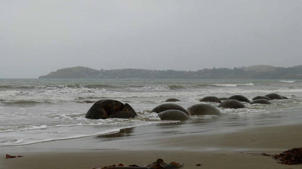 Moeraki Boulder